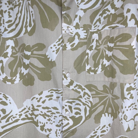 NWT - H&M relaxed fit short sleeve shirt - SIZE MD - Picture 7 of 11